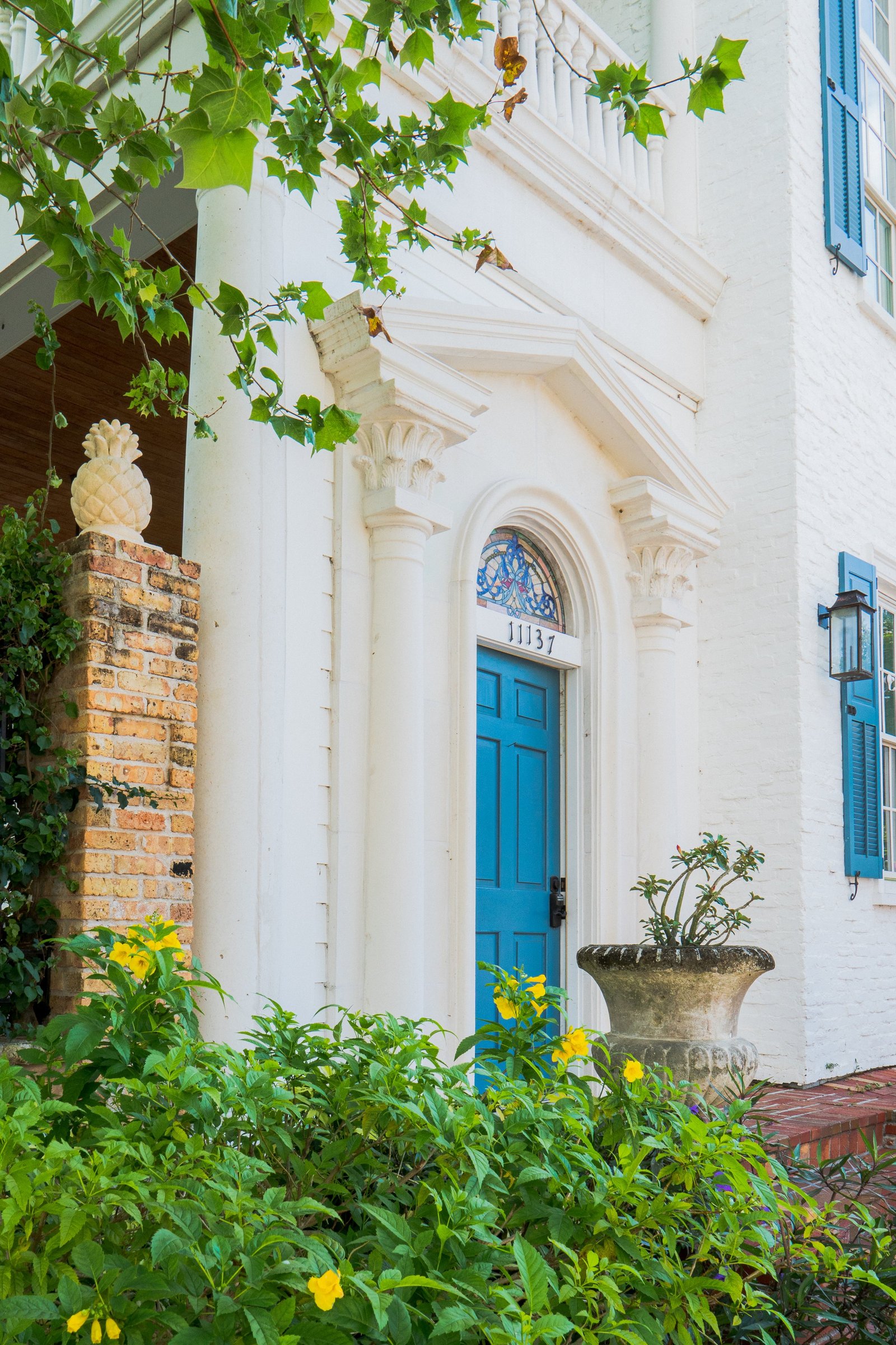 Charming blue door entry to apartments above the shops at Winthrop